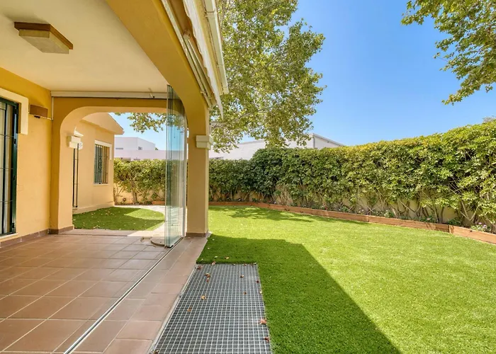 Prázdninový dům 3068 Luxury Family Townhouse In Elviria,