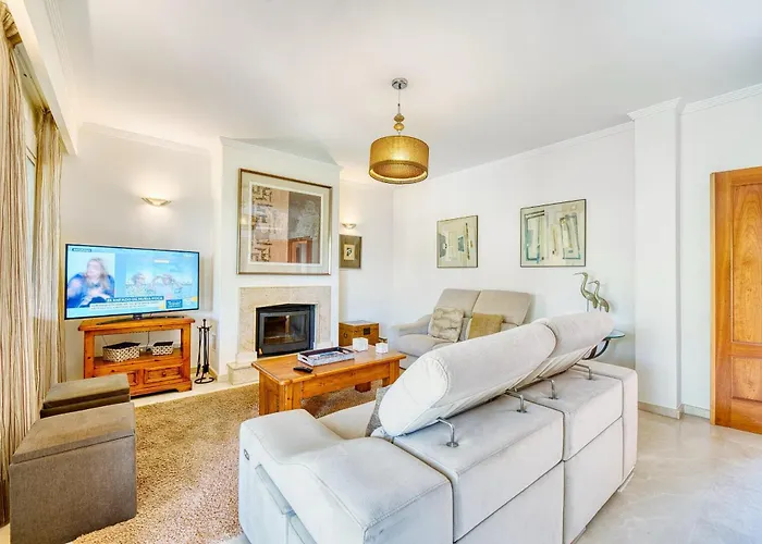 3068 Luxury Family Townhouse In Elviria, * Marbella