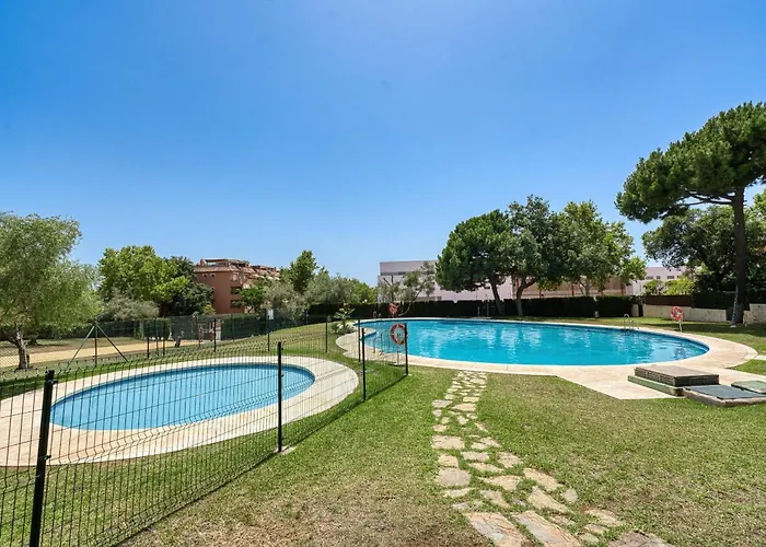 3068 Luxury Family Townhouse In Elviria, Prázdninový dům *