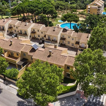 3068 Luxury Family Townhouse In Elviria, Nyaraló Marbella